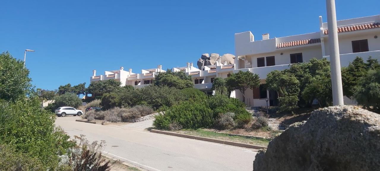 Residence Baia Santa Reparata Santa Teresa Gallura Buitenkant foto