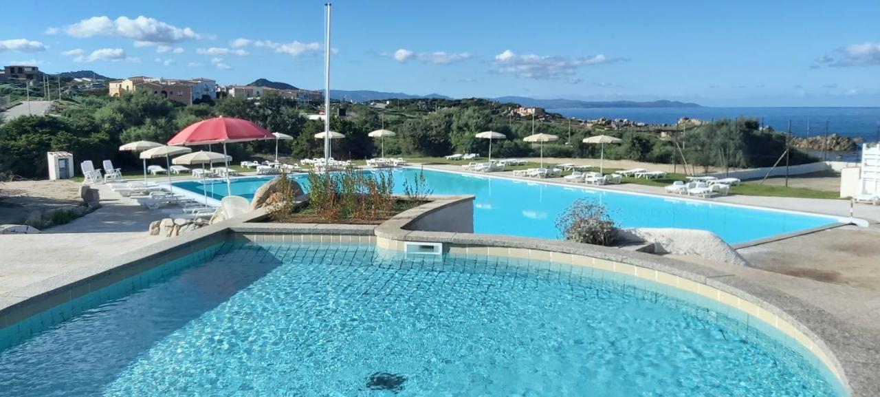 Residence Baia Santa Reparata Santa Teresa Gallura Buitenkant foto