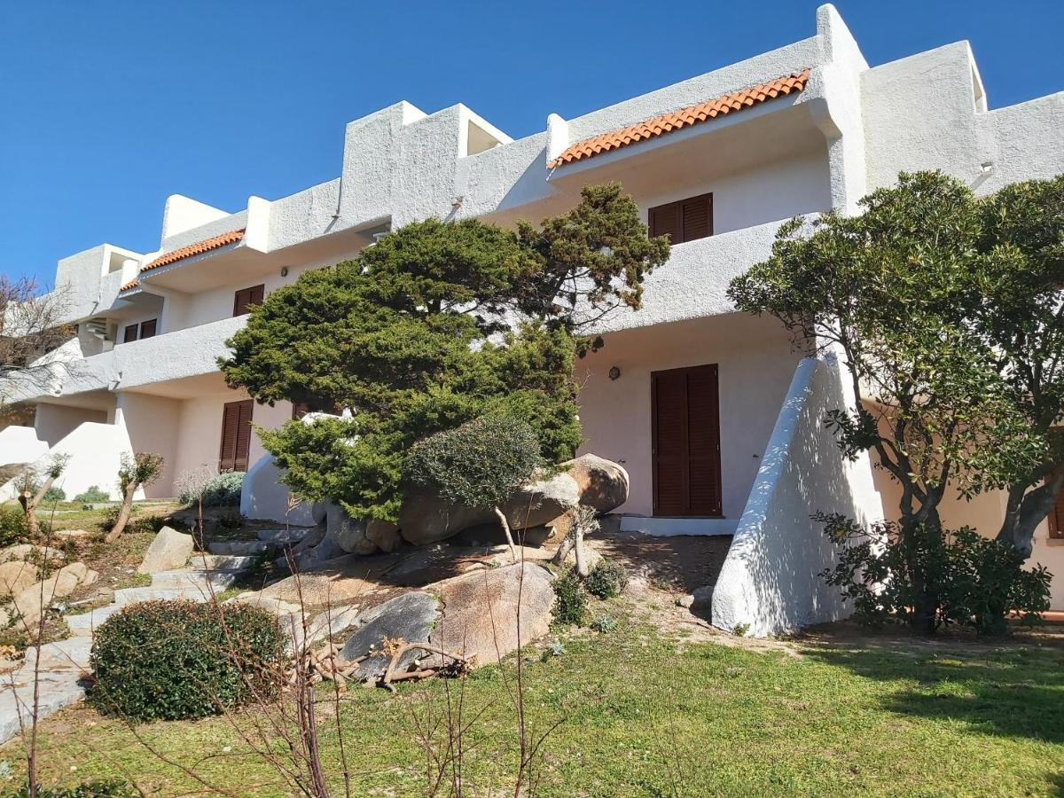 Residence Baia Santa Reparata Santa Teresa Gallura Buitenkant foto