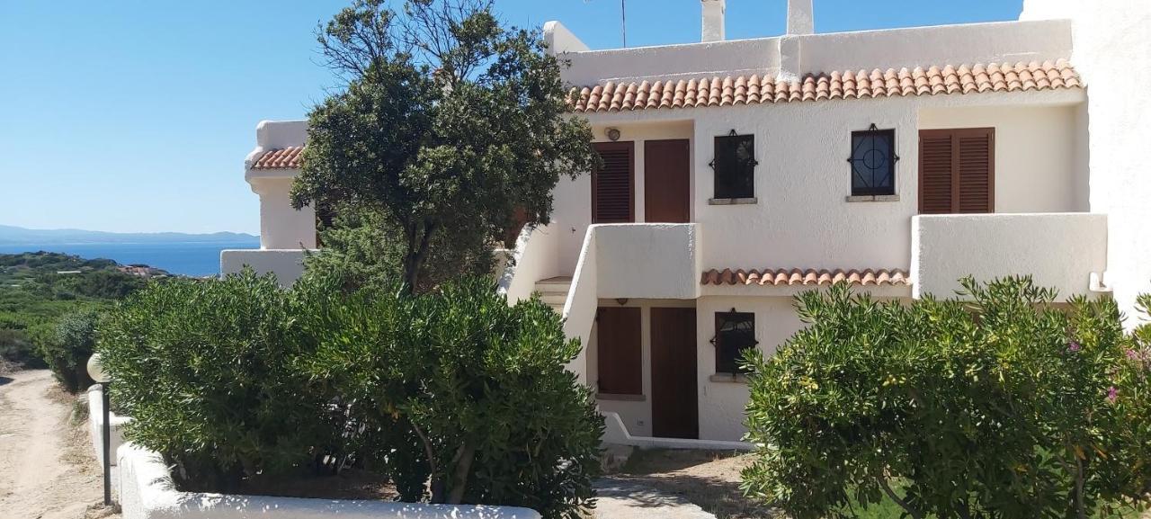Residence Baia Santa Reparata Santa Teresa Gallura Buitenkant foto