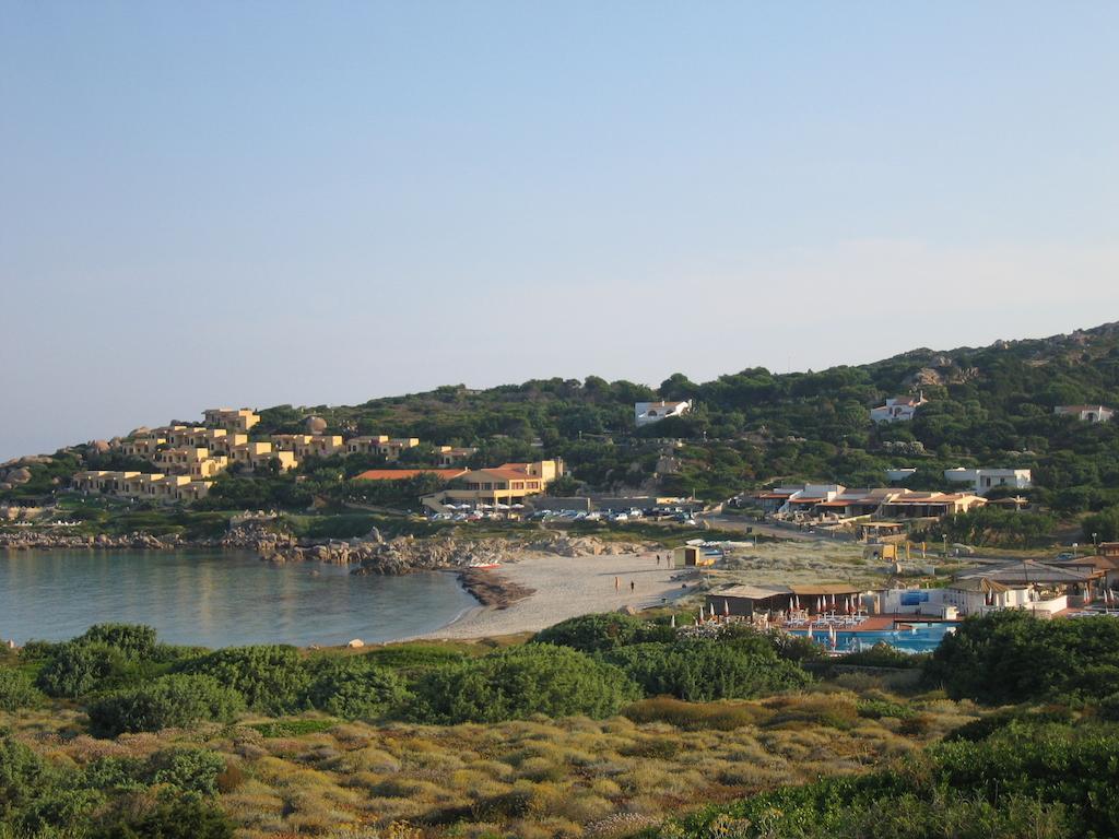 Residence Baia Santa Reparata Santa Teresa Gallura Buitenkant foto