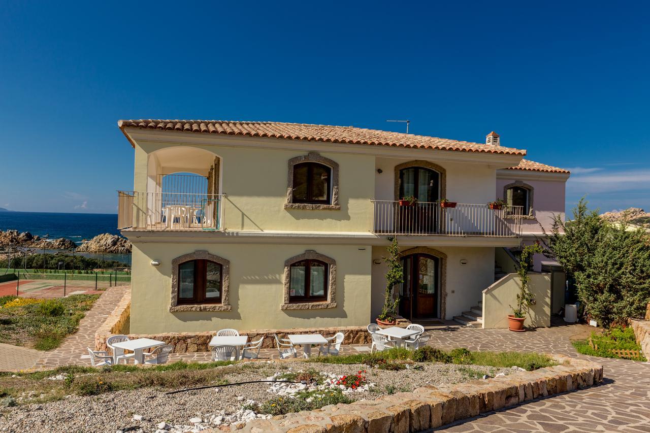 Residence Baia Santa Reparata Santa Teresa Gallura Buitenkant foto