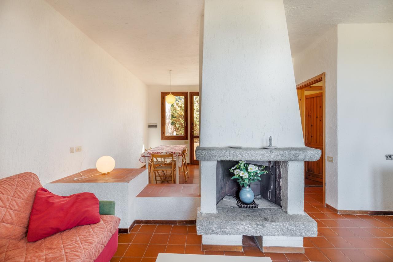 Residence Baia Santa Reparata Santa Teresa Gallura Buitenkant foto