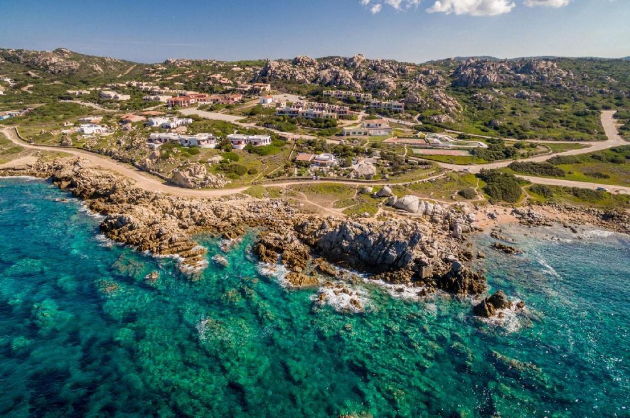 Residence Baia Santa Reparata Santa Teresa Gallura Buitenkant foto